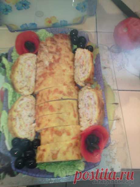 Рулет из куриного фарша.