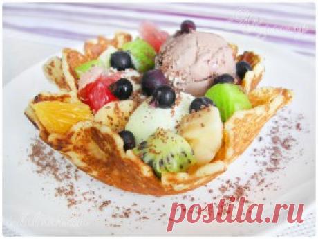 Рецепт десерта из вафель: вафельные корзинки с начинкой из мороженого и фруктов | Я кулинар