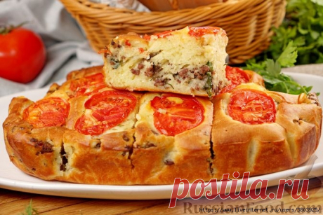 Вид и вкус – на высоте: заливной пирог на кефире, с мясным фаршем