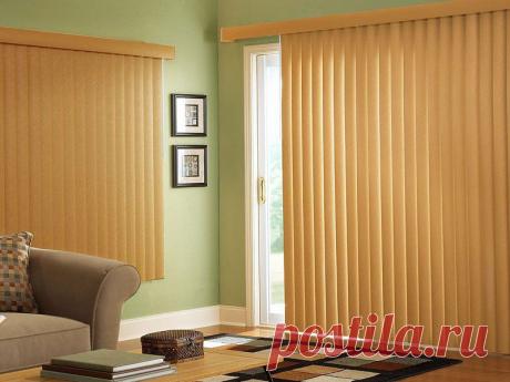 Вертикальные полосы жалюзи  зрительно увеличивают высоту потолков в вашей квартире.
Плавное  регулирование  светового  потока дает эффект «рассеянного света».
Самим жалюзи солнечные лучи не страшны – ткань имеет пропитку от выгорания, которая соответствует требованиям стандартов по пользовательской и экологической безопасности потребительской продукции.