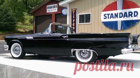 1957 Ford Thunderbird | F217 / Dallas 2015