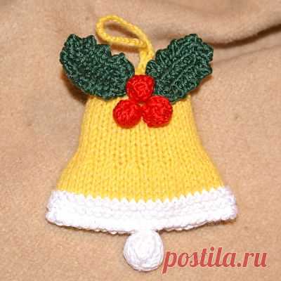 Вязаные ёлочные украшения – колокольчик