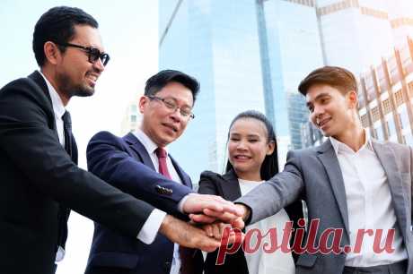 Mars Translation offers professional Russian translation services tailored to meet global business needs. Our team of native Russian linguists ensures accurate, culturally appropriate translations across various industries, including legal, medical, technical, and marketing. Whether you need to translate documents, websites, or software, we deliver high-quality results with fast turnaround times. At Mars Translation, we combine linguistic expertise with advanced translation tools to maintain con