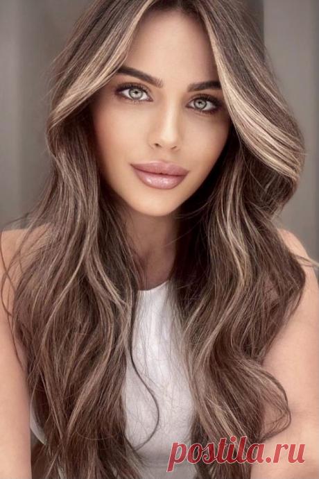 10 главных трендов красоты 2022: стрижки, макияж, маникюр