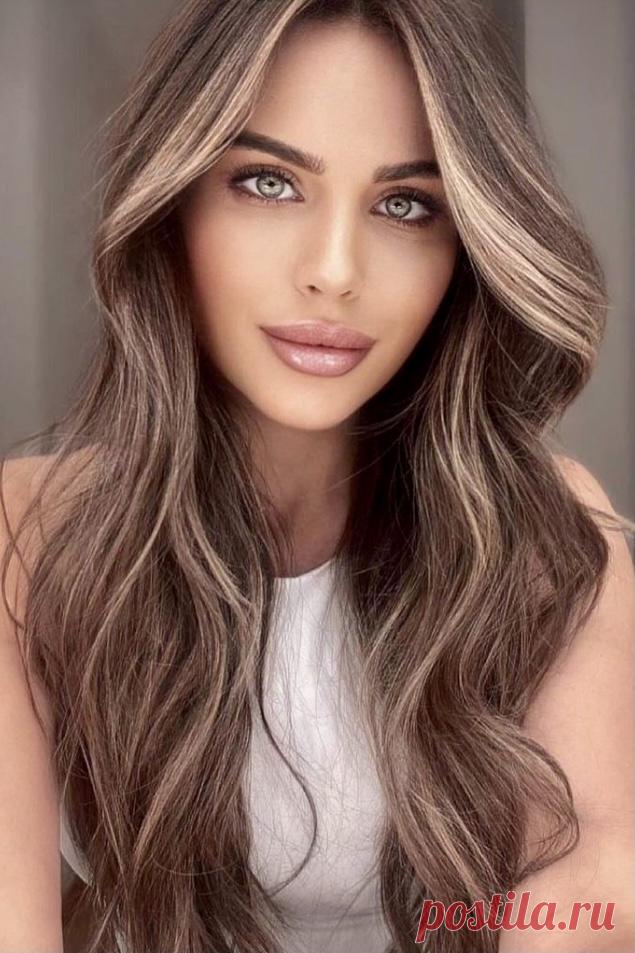 10 главных трендов красоты 2022: стрижки, макияж, маникюр