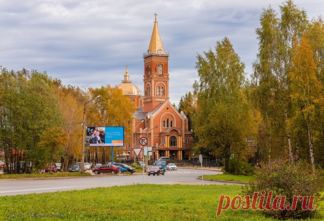 Хорошо осенью в Мичуринском парке !