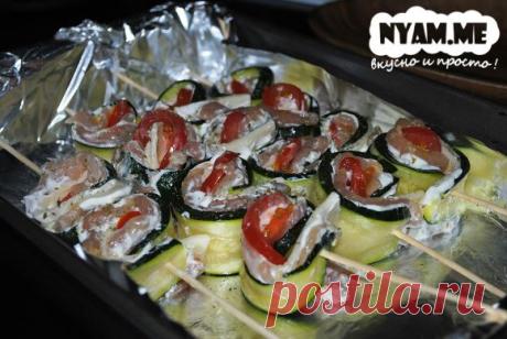 Рулетики из кабачков с сыром, чесноком и куриной грудкой в духовке (рецепт с фото) | Кулинарный блог Танюхина | Nyam.Me