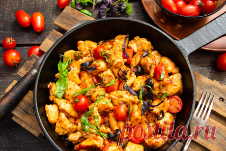 Сочная курица в соусе «Путтанеска». Пошаговый рецепт с фото — Ботаничка