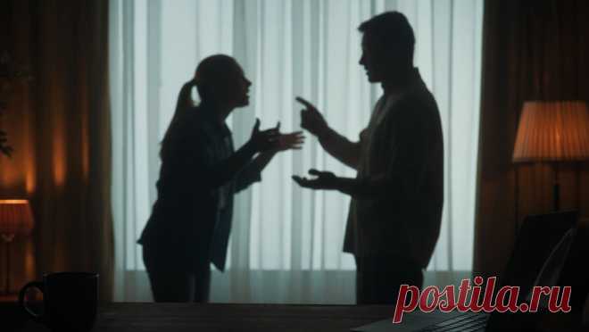 Женщина забила возлюбленного кувалдой после ссоры в Кемерово. В Кемерово 47-летнюю женщину будут судить за нападение на 46-летнего избранника с кувалдой. Об этом сообщает СУ СК России по региону. Инцидент произошел 18 октября в доме на улице 1-я Топкинская. Между женщиной и ее возлюбленным произошла ...