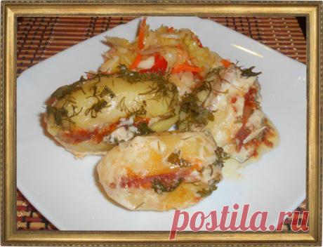 КАРТОФЕЛЬ, ФАРШИРОВАННЫЙ ВЕТЧИНОЙ.