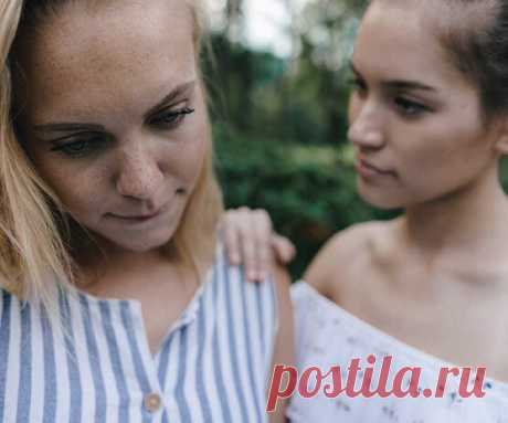 Плохая подруга: признаки, как понять, что отношения токсичные Что говорит ненастоящая подруга и какие манеры поведения у нее самые любимые? Пять основных тактик, под которыми она ловко скрывает фальшь