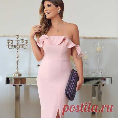 Lançamento @cappuccinofashion 💕 Vestido midi com ombros de fora!