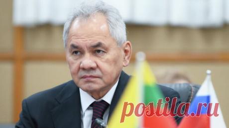 На Запад все циничнее используют сценарии "цветных революций", заявил Шойгу