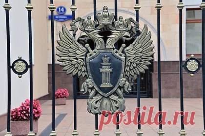 Туриста сбросили на скалы в Севастополе из-за конфликта на дороге