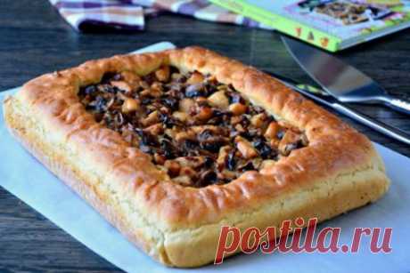 Пирог с курицей и шампиньонами