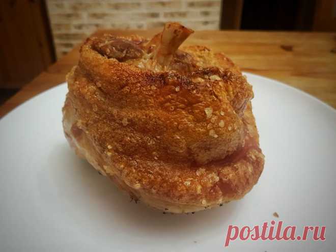 свиная рулька, в данном случае -- голяшка, без танцев с бубнами.