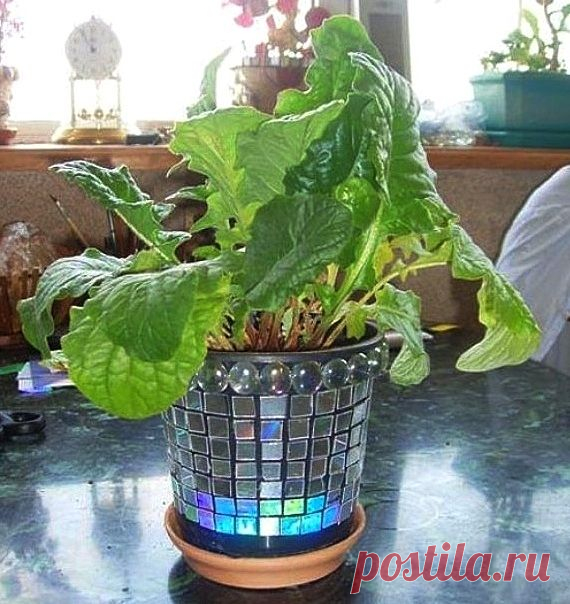 Мозаика из старых компакт-дисков