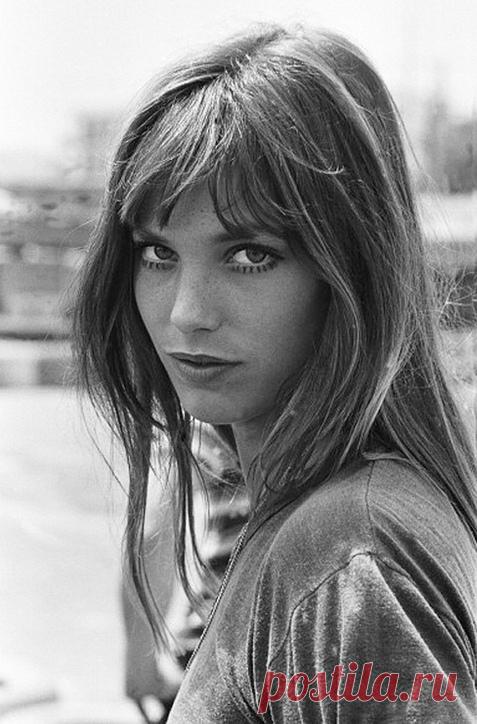 Джейн Биркин / Jane Birkin (род. 14 декабря 1946, Лондон) - английская и французская актриса и певица, последние 30 лет живущая во Франции. |  Самые красивые французские актрисы