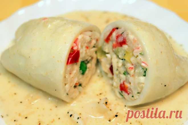 Фаршированные кальмары «Белоснежка» с рисом и крабовыми палочками – рецепт с фото, как приготовить на Вкусно Дома Фаршированные кальмары «Белоснежка». Готовим дома вкусные фаршированные кальмары «Белоснежка». Рецепт приготовления фаршированных кальмар с рисом и крабовыми палочками.