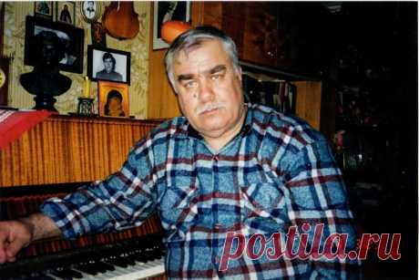 «Город юности моей». Стихи Александра Павлова. Музыка Виталия Титова. Аранжировка Владимира Сидорова.  Исполняют хор мальчиков «Соловушки Магнитки» и мужской вокальный ансамбль «Металлург» под руководством Александра Никитина. Партия фортепиано – Владимир Галицкий. Аудиостудия Магнитогорской консерватории. 1999.