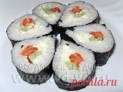 Фото рецепт роллов с сёмгой и огурцом, маки суши с лососем и огурцом - Кулинарные рецепты