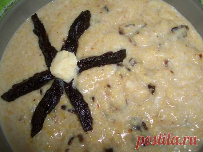 Кукурузная каша с черносливом