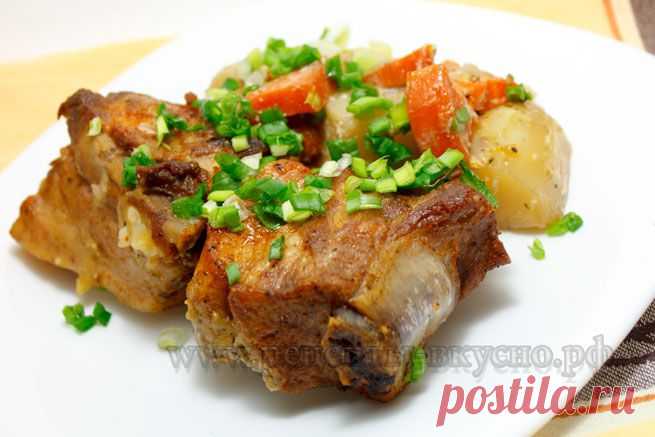 Свиные рёбрышки в духовке с картофелем