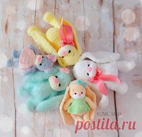 PDF Зайка Буся крючком. FREE crochet pattern; Аmigurumi animal patterns. Амигуруми схемы и описания на русском. Вязаные игрушки и поделки своими руками #amimore - плюшевый заяц, зайчик из плюшевой пряжи, кролик, зайчонок, зайка, крольчонок.