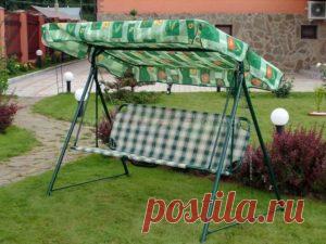Выбираем качели для сада
На первый взгляд, садовые качели не так уж и нужны.
Не всегда есть место, кажется, что нужны исключительно детям.И тем не менее, садовые качели хорошо смотрятся на участке, если правильно подобрать место и материал. С их помощью можно организовать зону отдыха в любом месте сада, добавить уюта беседке или террасе, сделать еще более комфортной зону для барбекю. .