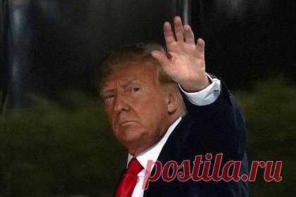 Трамп раскрыл количество обвинений против него. Бывший президент США Дональд Трамп рассказал, какое число обвинений выдвинет против него суд в Нью-Йорке. «Окружной прокурор Элвин Брэгг допустил утечку информации о 33 пунктах обвинения. Нет никаких сюрпризов или изменений в тех данных, которые он предал гласности», — отметил экс-президент США.