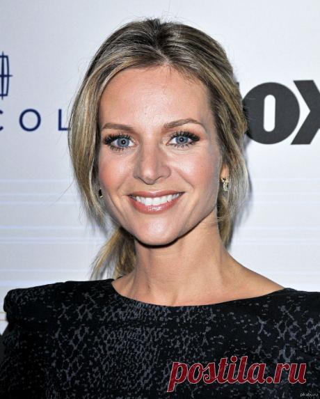 Джессалин Гилсиг, 30 ноября, 1971