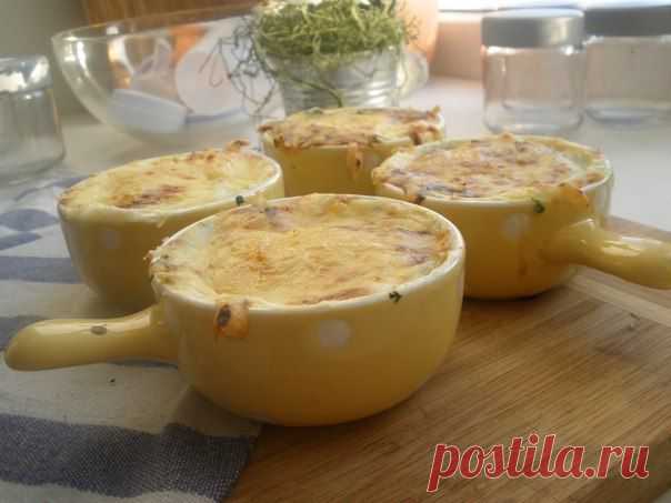 Жюльен с курицей и шпинатом