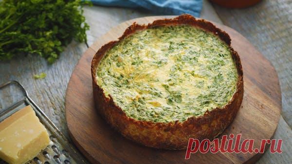 Сырный Травяной Пирог С Картофельной Корочкой ~ Рецепт Рецепт с видеоинструкцией: если вы любите традиционный пирог с заварным кремом, отвернитесь прямо сейчас! Ингредиенты: 1 кг картофеля, очищенного, 50 г пармезана, 1/2 ч. л. соли, 40 г сливочного масла, топленого, 1 яйцо взбитых, для мытья яиц, 4 яйца, 4 яичных желтка, 150 г сливочного сыра, 150 мл сливочного крема, 150 мл двойной сливки, 100 г грюйера, натертого на терке, по 10 г петрушки, эстрагона, кервеля и чеснока,...