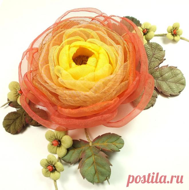 Цветы Огненной Долины. Брошь-цветок из ткани и натуральной кожи – купить в интернет-магазине на Ярмарке Мастеров с доставкой Цветы Огненной Долины. Брошь-цветок из ткани и натуральной кожи - купить или заказать в интернет-магазине на Ярмарке Мастеров | Брошь-цветок из ткани, листья и маленькие цветы -…