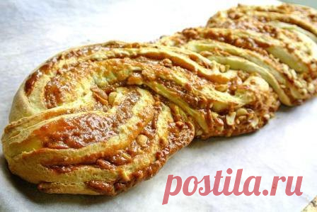 Творожная плетенка с арахисом