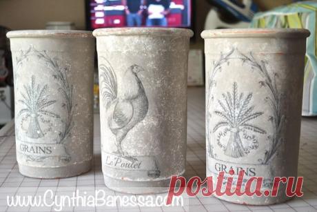 Перенос изображения на глиняные горшочки.