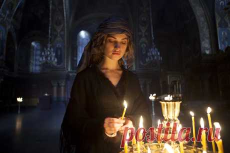 Лили Джеймс