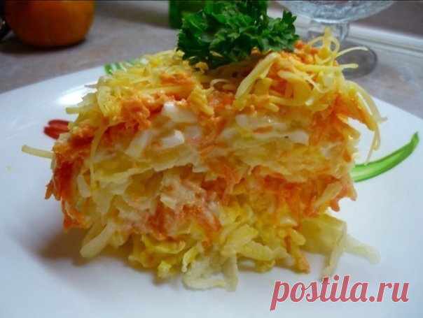 Очень-очень простой, но бесподобно вкусный салат «Французский»

Люблю этот салат за то, что готовится он легко, просто и из самых доступных продуктов, которые всегда под рукой, плюс очень полезный! Я этот салат делаю за 15 мин. Подготовив все ингредиенты, я поочередно тру их на терке, сразу в салатницу. Получается быстро и очень вкусно.

Нам нужно:
Показать полностью...