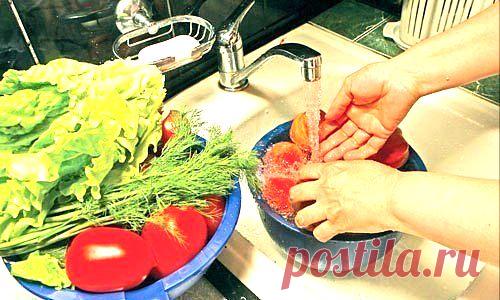 Правильно мойте овощи и фрукты