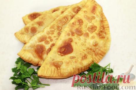 Крымские чебуреки, хрустящие и сочные