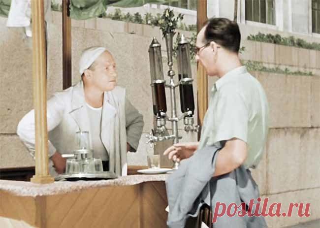 Все классические напитки готовились из  воды, сахара, карамельного колера (жженый сахар), лимоннойя кислоты, фруктовых и ягодных настоув или эссенций, соков, эфирные масел, экстрактов и ароматизаторов