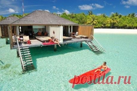Домик на Мальдивах