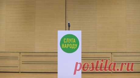 В партии Зеленского нецензурно намекнули на бездарность Залужного