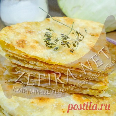 Вкусные тонкие лепешки с капустой на сковороде Сегодня хочу посоветовать вам очень простой рецепт невероятно вкусных лепешек с капустой, приготовленных на сковороде. Этот незатейливый рецепт поможет вам приготовить быстрое и аппетитное блюдо, которое отлично впишется в семейное меню и непременно пригодится тем, кто хочет разнообразно питаться в