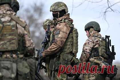 В России отреагировали на раскрытую офисом Зеленского тактику контрнаступления. Председатель комитета Совета Федерации по международным делам Григорий Карасин усомнился в достоверности раскрытой главой офиса президента Украины Владимира Зеленского Михаилом Подоляком тактики контрнаступления Вооруженных сил Украины (ВСУ). Своим мнением сенатор поделился в разговоре с «Лентой.ру».