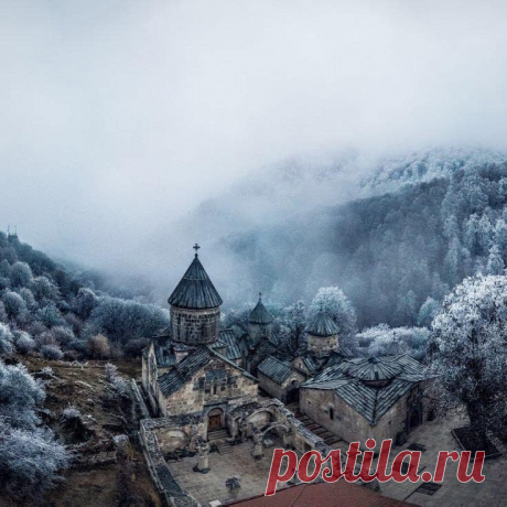 Սեր առ Աստված💜✝️
Բարի և օրհնեալ կիրակի ամենքիս .🙏🏻
Ինչպես էլ սկսվի օրը... ձնով, անձրևով... կամ արևով, լինենք շնորհակալ Աստծուն`մեր օրը սկսել է!!!...🤗

Ինչպես իմ Հայրը ինձ սիրեց, ես էլ ձեզ սիրեցի. իմ ՍԻՐՈ մեջ ՀԱՍՏԱՏՈՒ՛Ն մնացեք: Հովհաննես 15:9
«Եթե իմ պատուիրանները պահեք, կմնաք իմ սիրո մեջ, ինչպես ես իմ Հոր պատուիրանները պահեցի և մնում եմ Նրա սիրո մեջ»:Հովհաննես 15.9–10
Աստծո սերն անսահման է, և այն կհարատևի ընդմիշտ, սակայն, թե ինչ է դա նշանակում յուրաքանչյուրիս համար, կախված է նրանից,