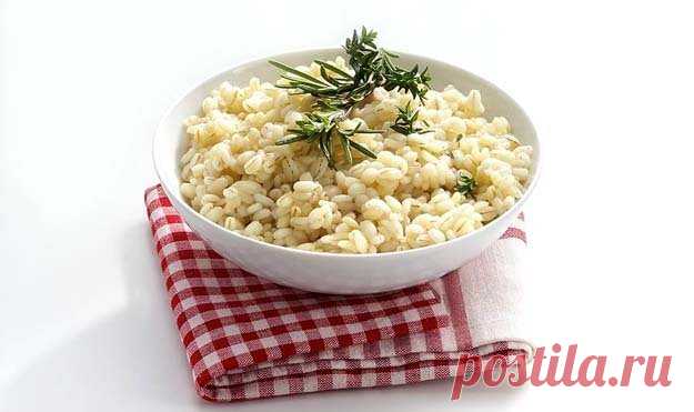 - Как сварить перловку вкусно: #царская_каша
    Как сварить перловку вкусно. Рецепты
        - Граубюнденский #суп с перловкой
        - #Перлотто из перловки и белых грибов
        - Сочные #фрикадельки с перловкой
        - #Голубцы из красной капусты с перловкой и орехами
        - Ячменная вода с грушей — ячменный напиток для здоровья
        - #Блинчики с перловкой