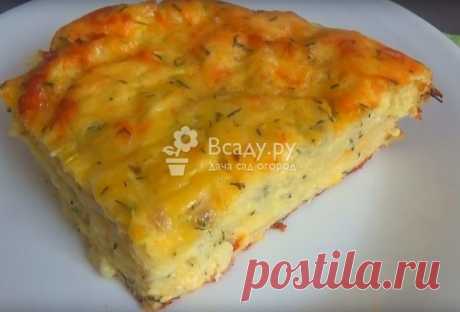 Рецепт запеканки из кабачка с сыром и зеленью Простой рецепт приготовления вегетарианской кабачковой запеканки с сыром и зеленью. Блюдо готовится без обжарки, и его можно даже маленьким детям