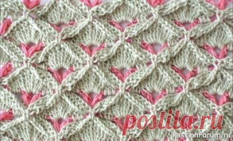 Двухцветный узор крючком (МК) | Вязание крючком для начинающих Всем привет! Я люблю многоцветные узоры, хочу для начинающих опубликовать это МК, надеюсь всё понятно. Я вяжу ну очень давно, и для меня это лёгкий узорчик.&nbsp;Вязать розовыми нитками мостики из воздушных петель, и обвязывать серыми нитками как веерами. Тут даже изнанка показана&nbsp;....