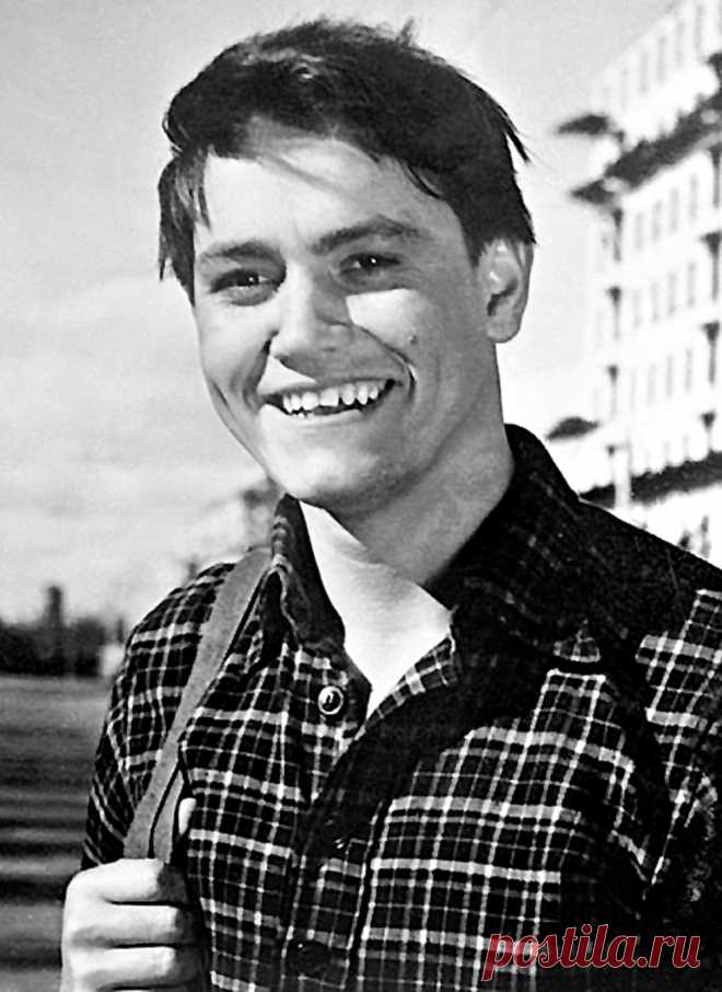 Владимир Земляникин, 27 октября, 1933
 • 27 октября 2016